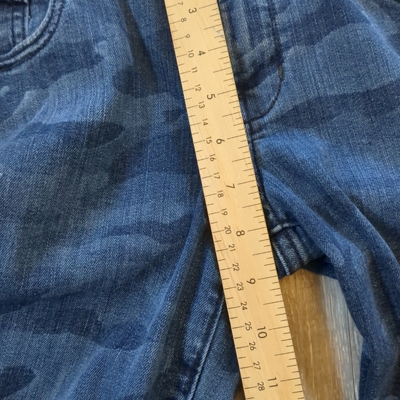 Old Navy Jeans Women's Size 10 The Rockstar. Blue Camo Skinny - Picture 6 of 9